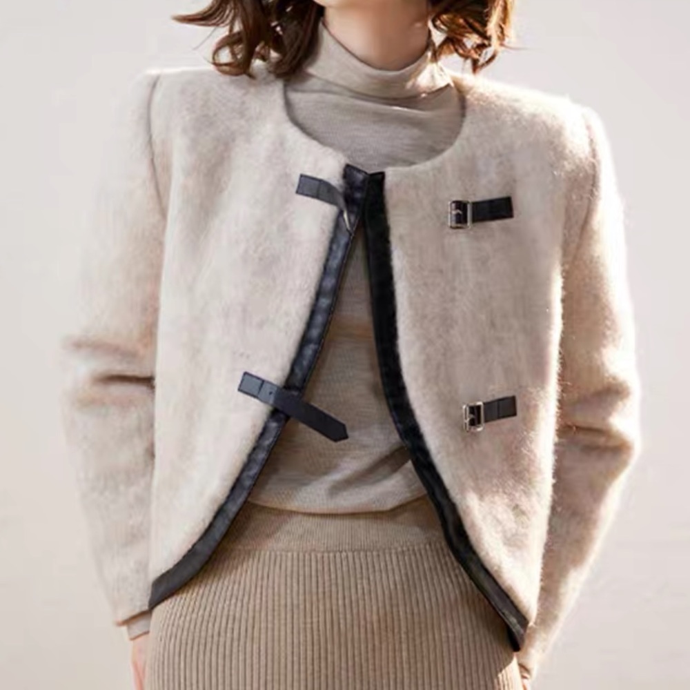 Women's Cream Faux Fur Cropped Puffer Jacket with Contrast Trim